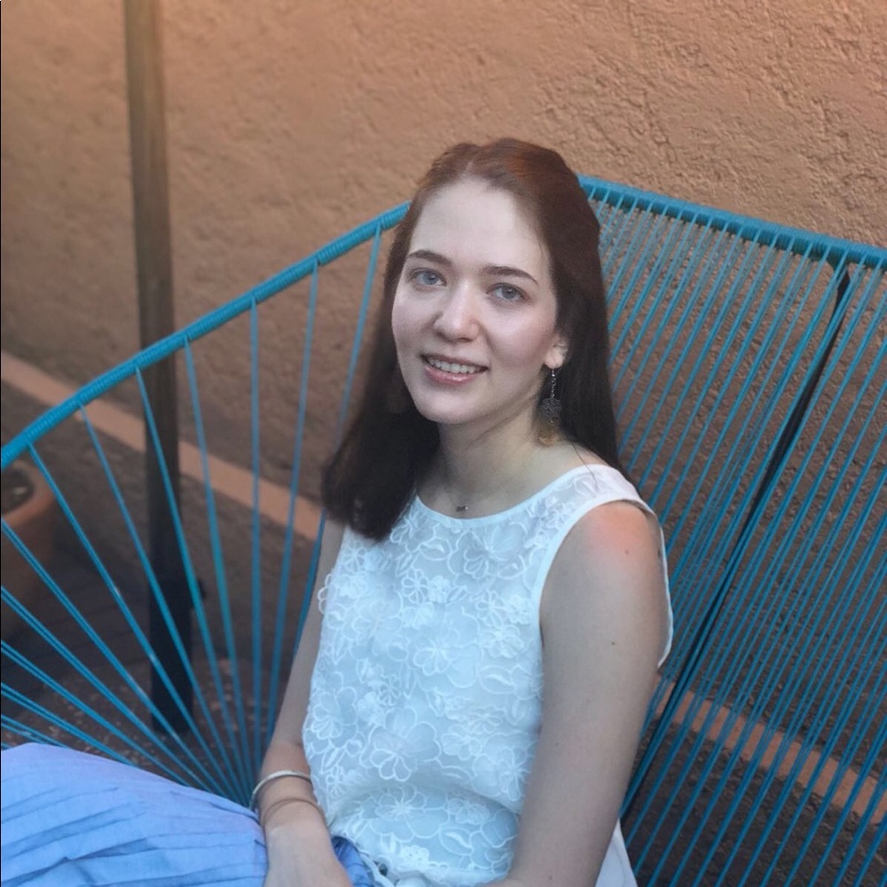 Meet your Posher, Cristina